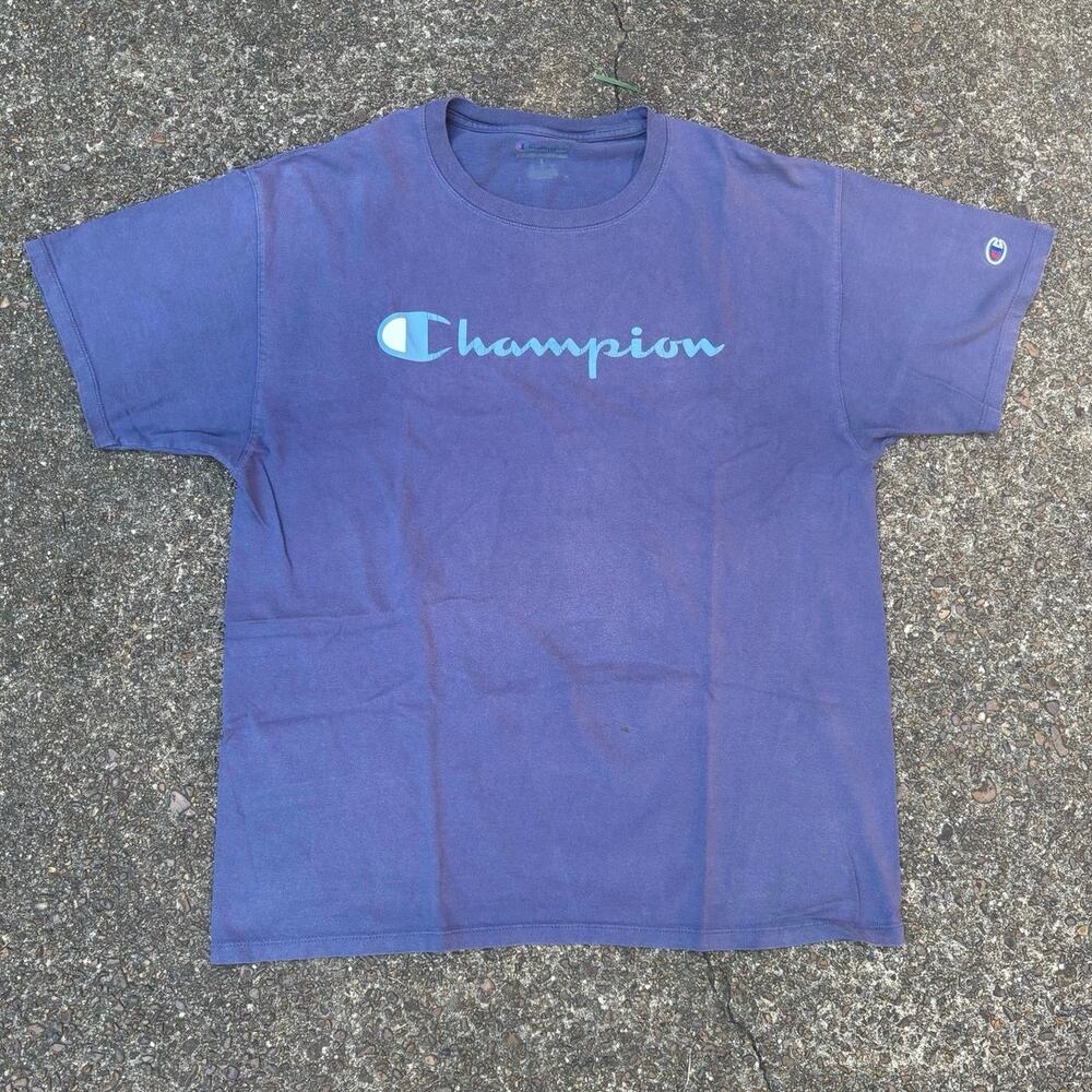 Men’s Champion Tee sz Large